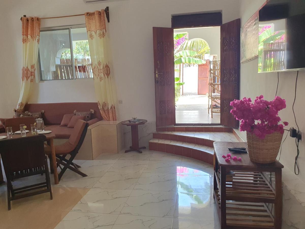 Baridi Villa 吉汶瓦 外观 照片